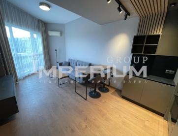 ПРОДАВА страхотен апартамент + голяма тераса , гр. Варна кв. Бриз 