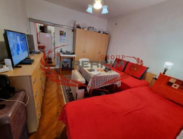 Тристаен (четири отделни стаи) обзаведен апартамент в кв. Левски, гр. Варна